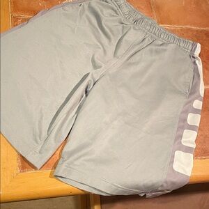 Nike Elite Men's Light Gray Athletic Shorts